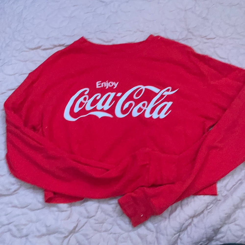 red long sleeve crop top